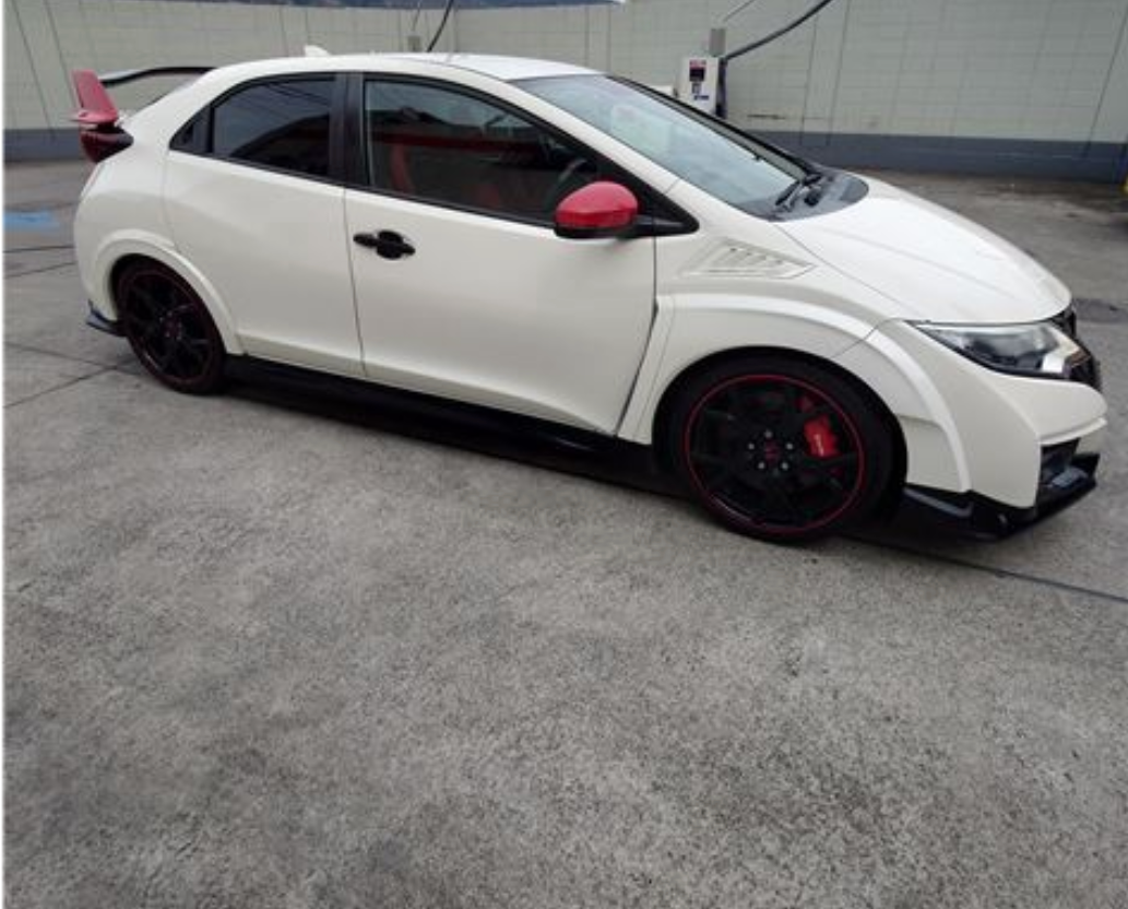 【徳島県三好郡】徳島県三好郡のお客様よりホンダ・シビックタイプR・FK2型横からの見た目もGOOD👍️