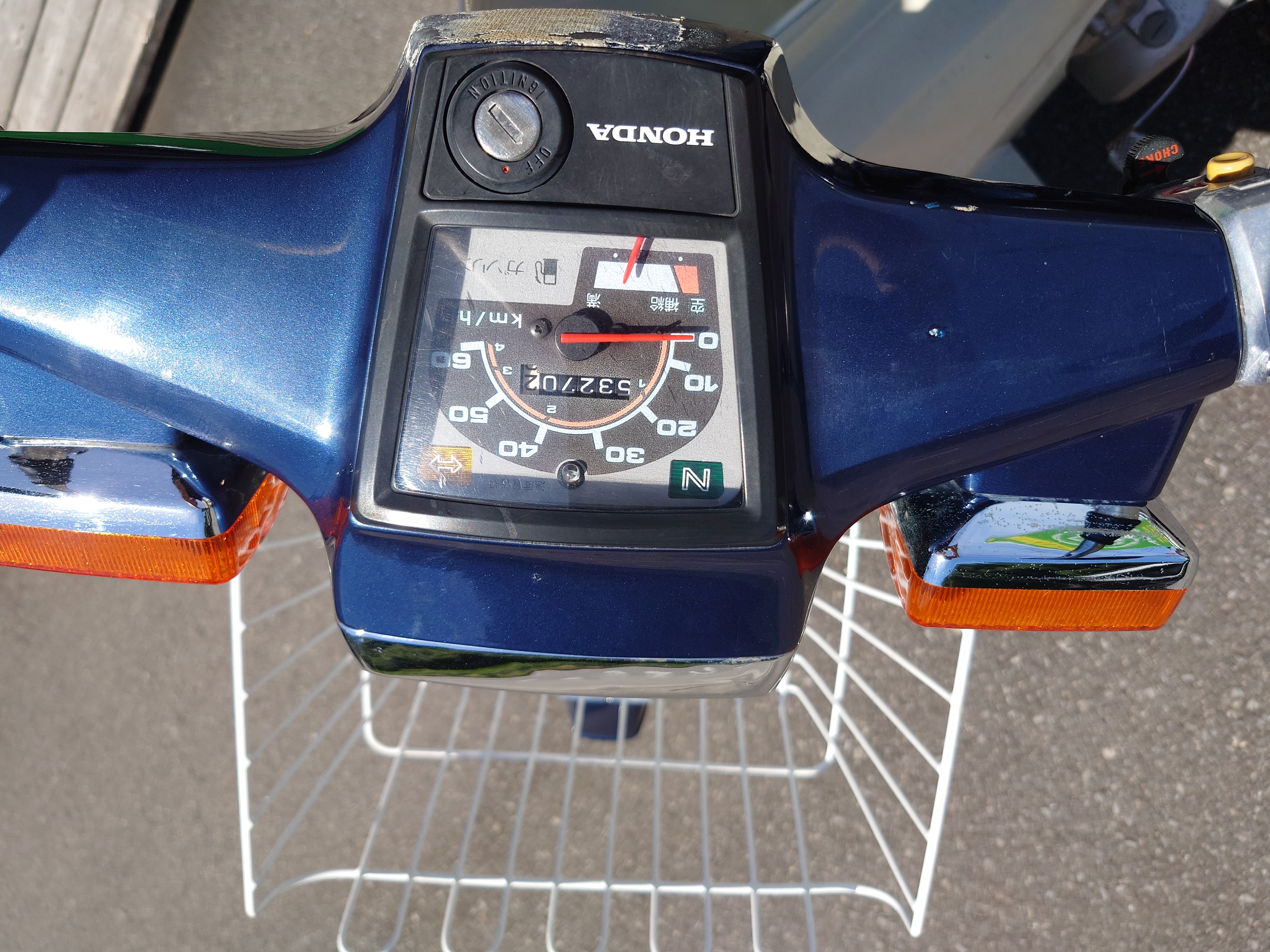 【徳島県三好郡エムネット】ホンダ・スーパーカブ50ccAA01型の実走行距離数