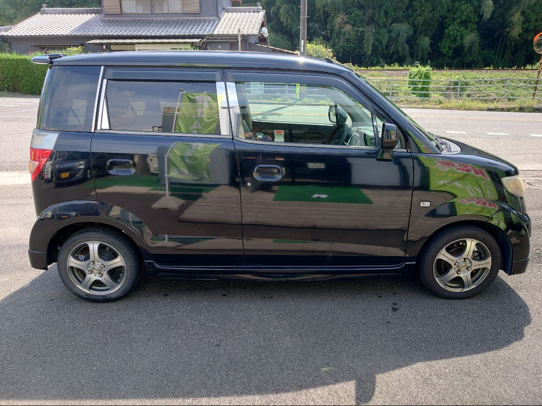 エムネットが車買取した平成18年式ホンダ・ゼスト JE1型。社外アルミホイール付き。